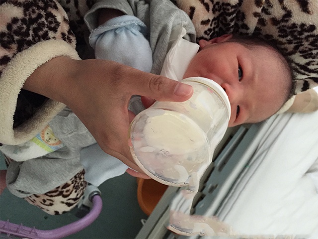 恭喜贺女士选择孕母借精方案成功得女