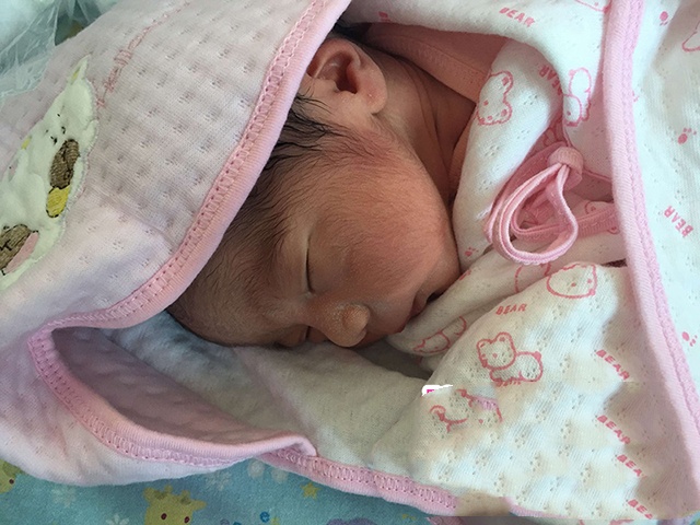 贺喜江先生夫妻的龙凤胎健康出生