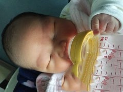 恭喜黄先生喜得一子