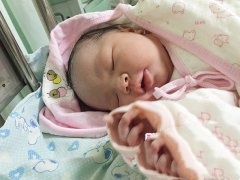 恭喜陆先生喜得一女