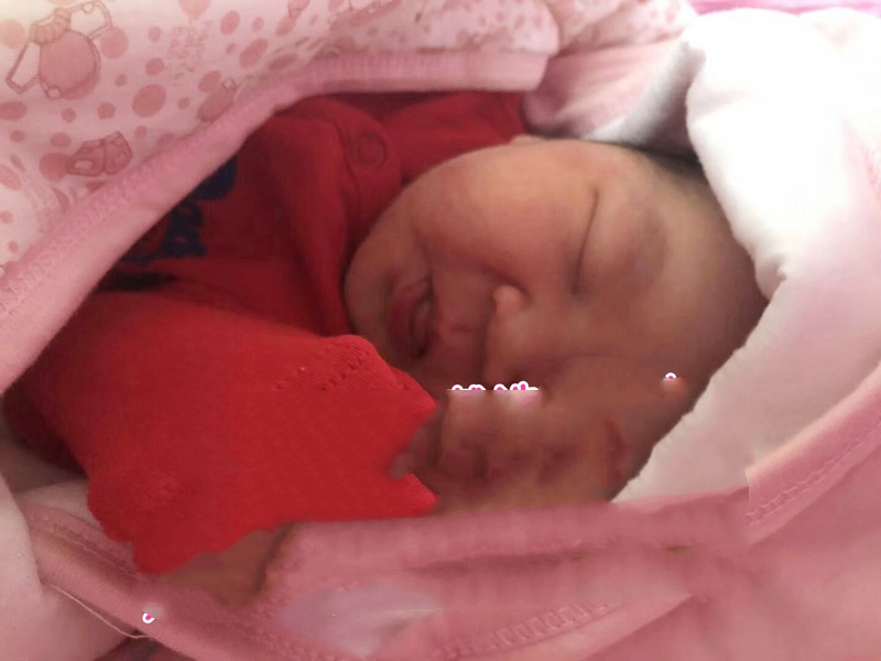 穗承2018年第一个宝宝，一个健康结实的男宝宝