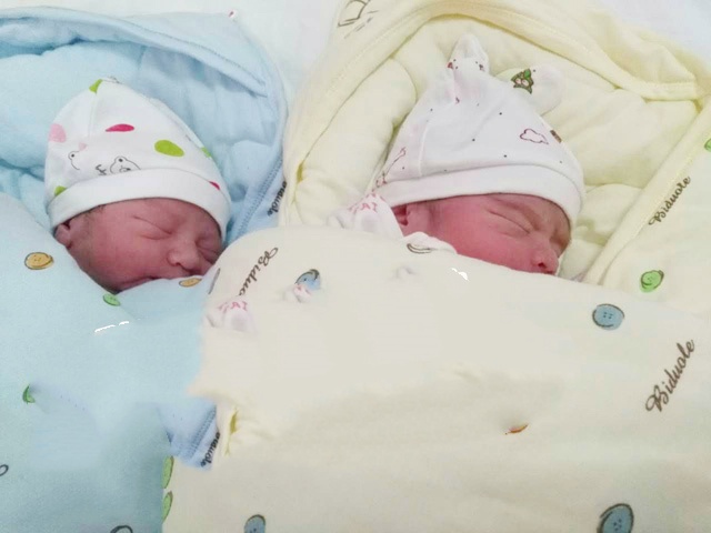 广东N先生喜获双胞胎男宝