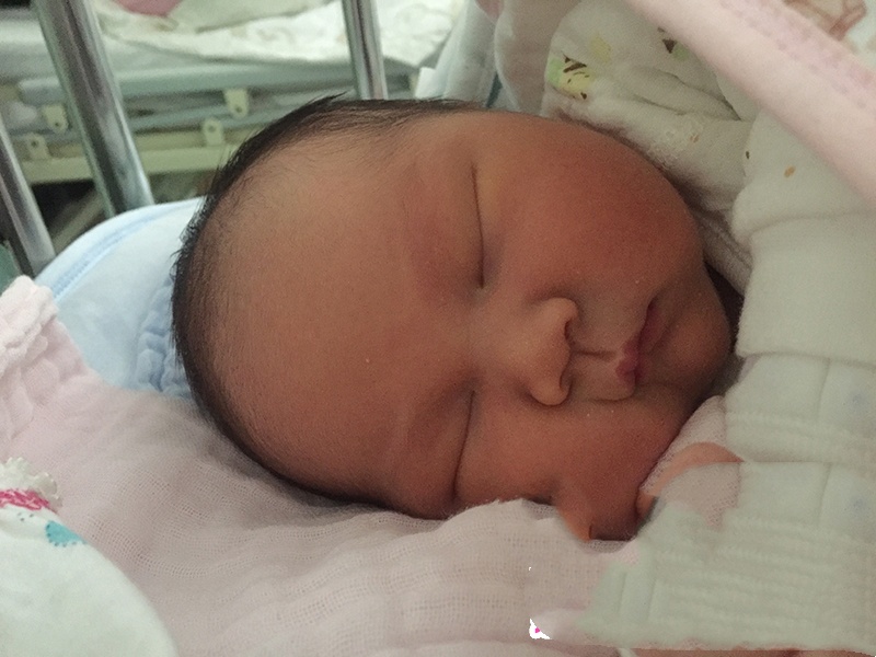 无精症丈夫通过试管助孕让妻子成功怀孕